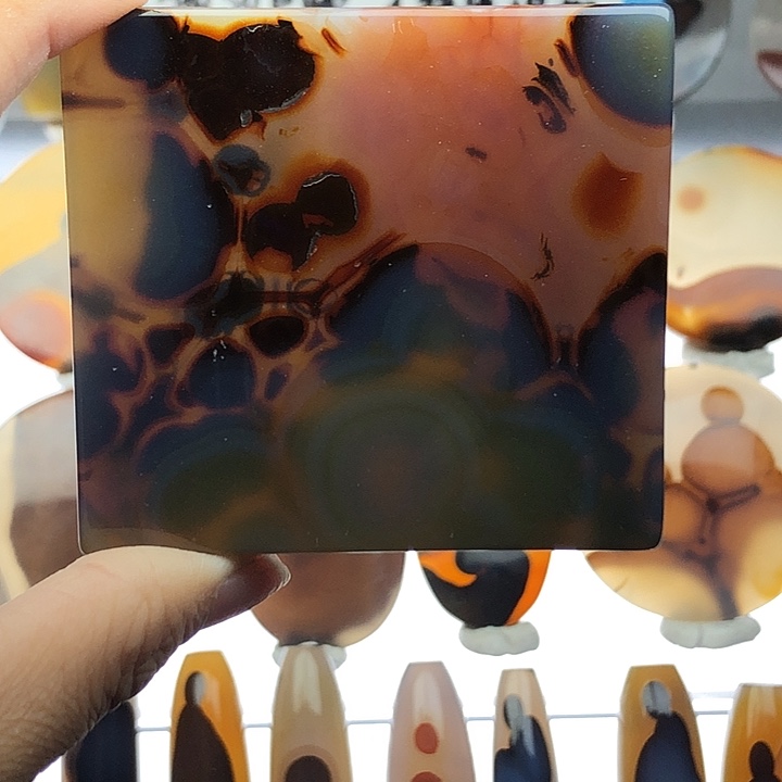 玛瑙/玉髓未镶嵌珠宝半成品50霞