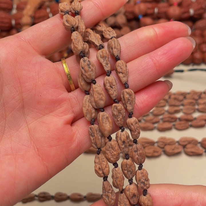 江***豚吊坠文玩核桃异形