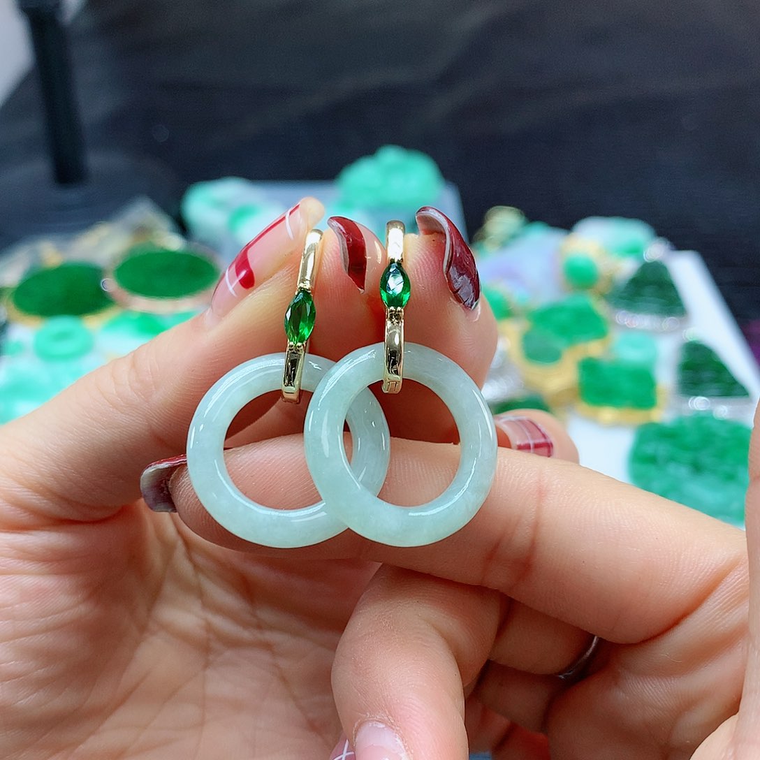 【闪购商品】翡翠耳饰未镶嵌，