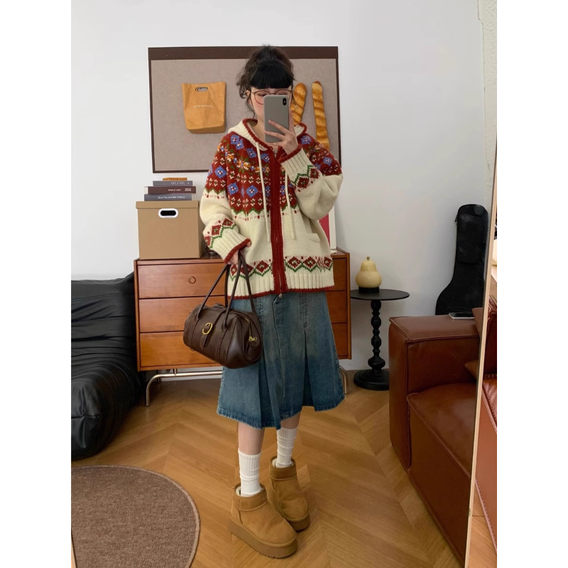费尔岛提花撞色拉链针织毛衣女冬季新款高级感宽松过年红开衫外套