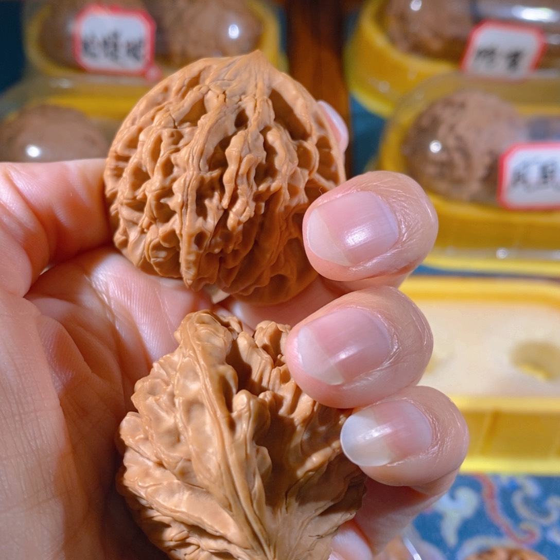 吊坠文玩核桃?****手