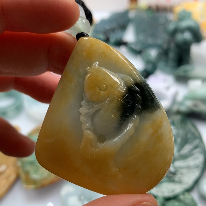 翡翠颈饰未镶嵌保真天然A货翡翠