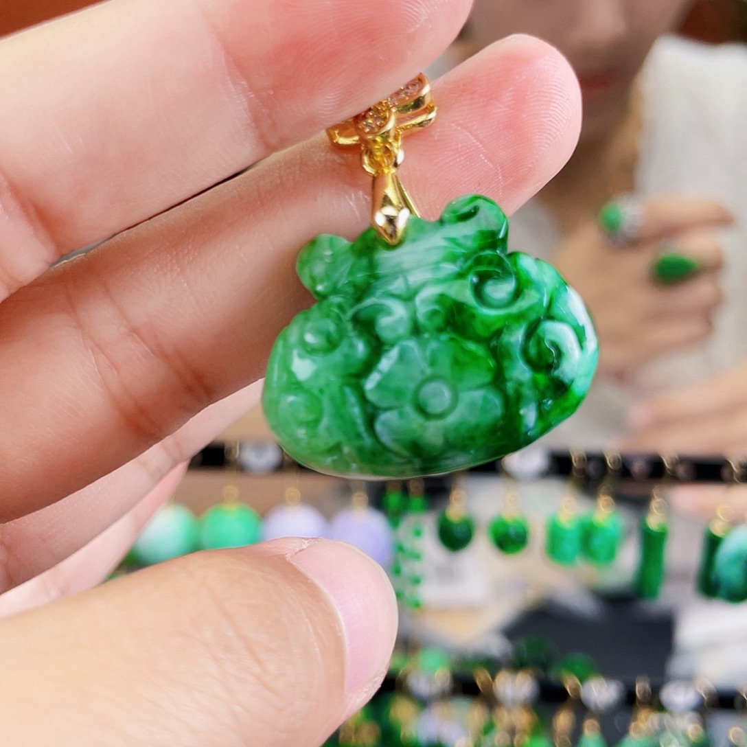 未镶嵌翡翠耳饰饰品