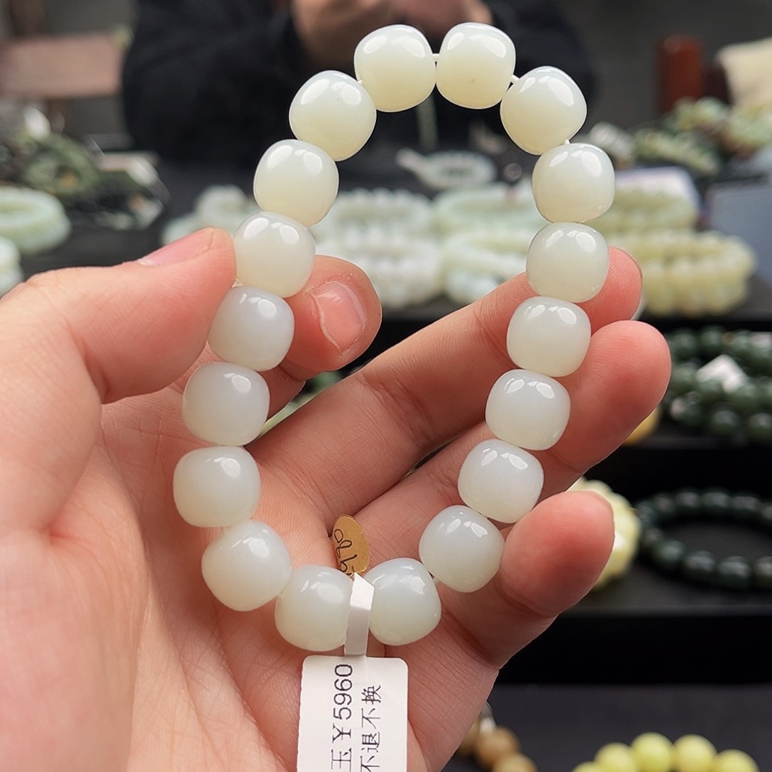 和田玉手串未镶嵌