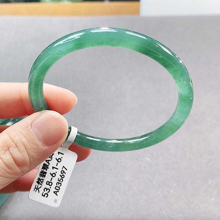 【闪购商品】翡翠手镯（圆镯）未镶嵌