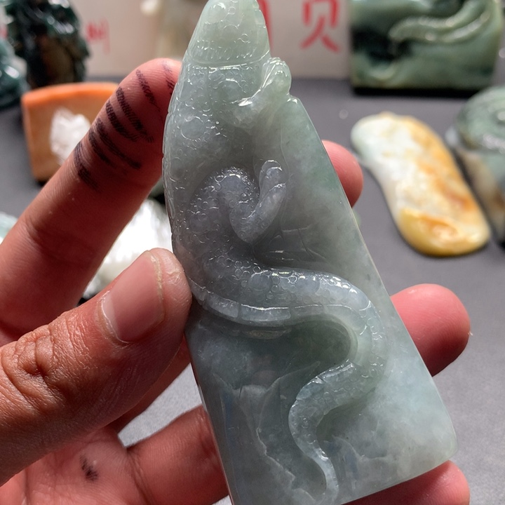 翡翠未镶嵌颈饰保真天然a货翡翠