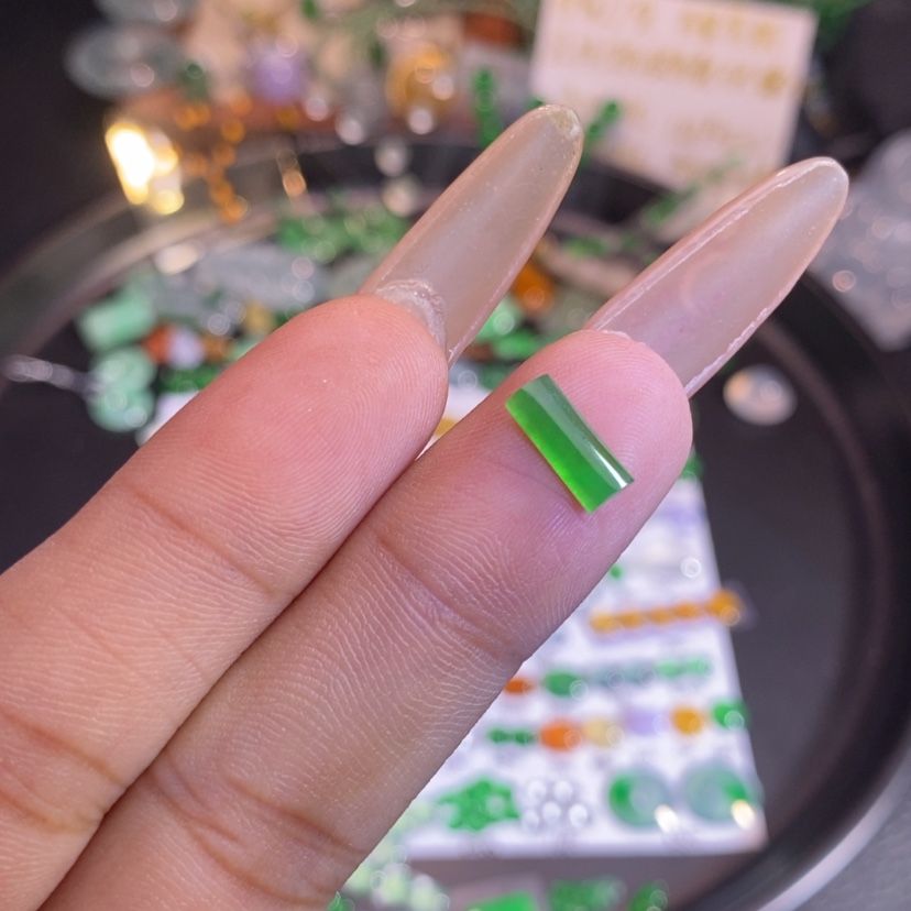 【闪购商品】翡翠挂件未镶嵌柱子