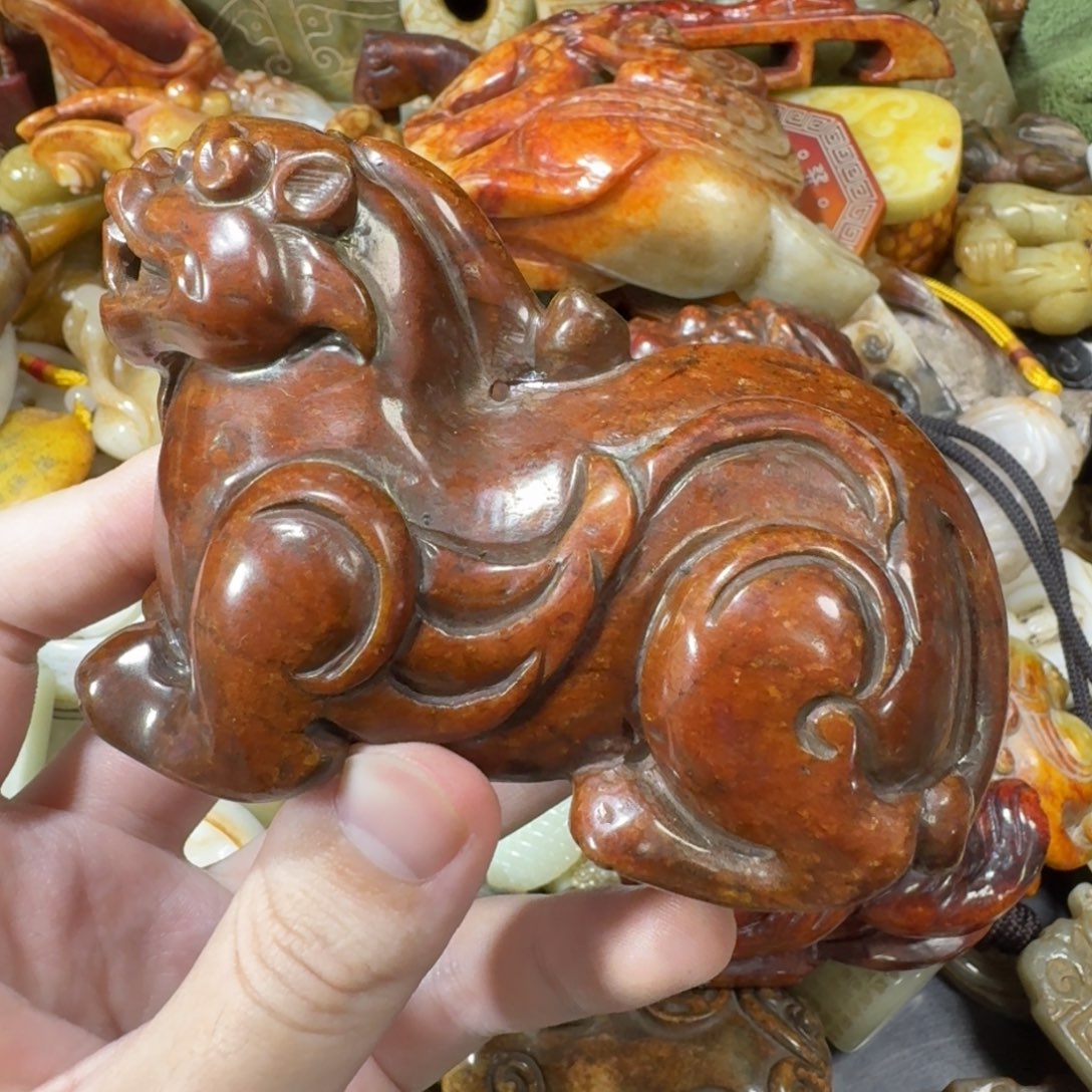 和田玉摆件未镶嵌卡****店