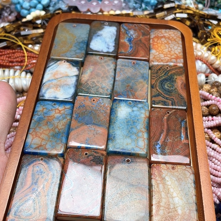 玛瑙/玉髓合金珠宝半成品一个30x50m敦煌玛瑙吊坠