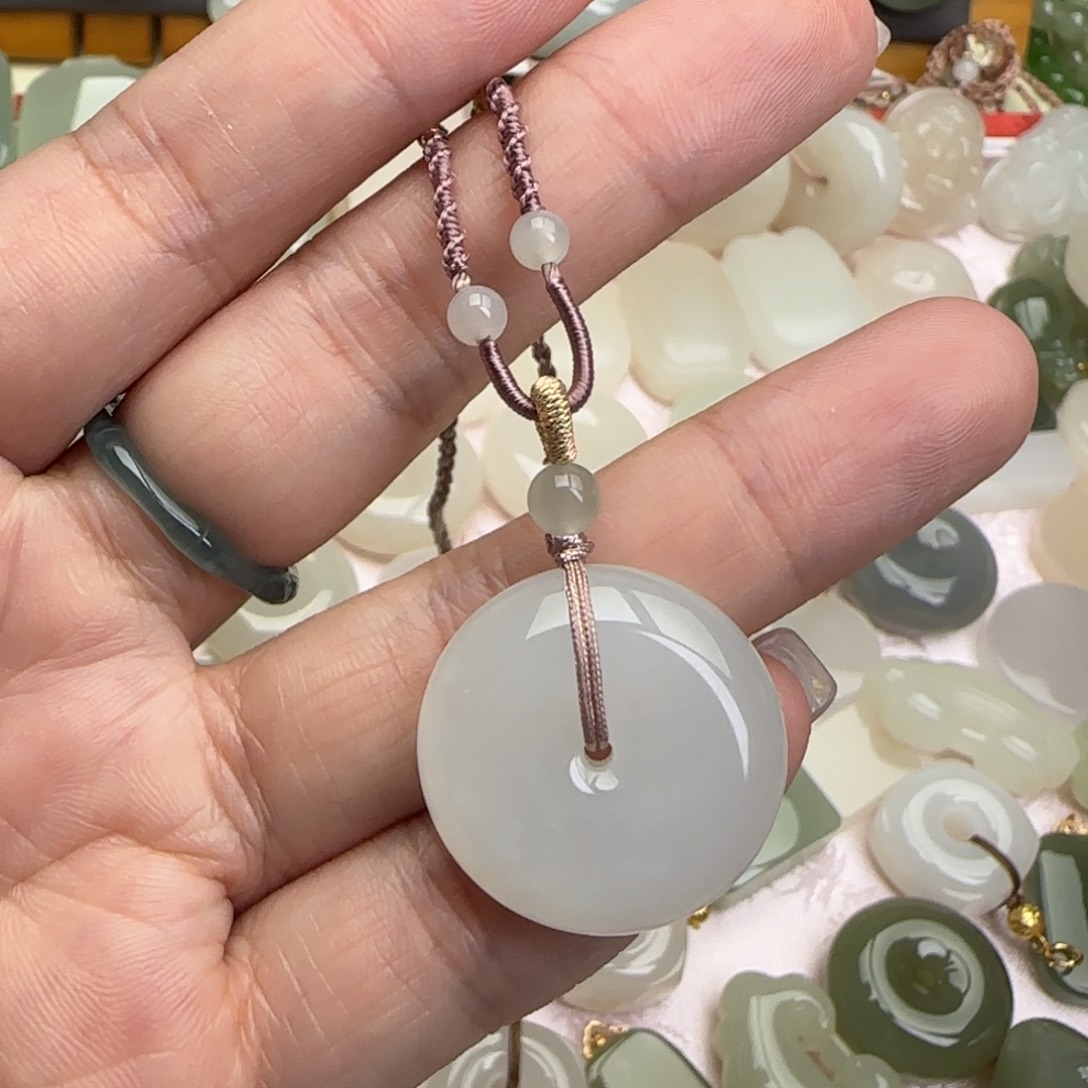 鑫***怡和田玉未镶嵌耳饰