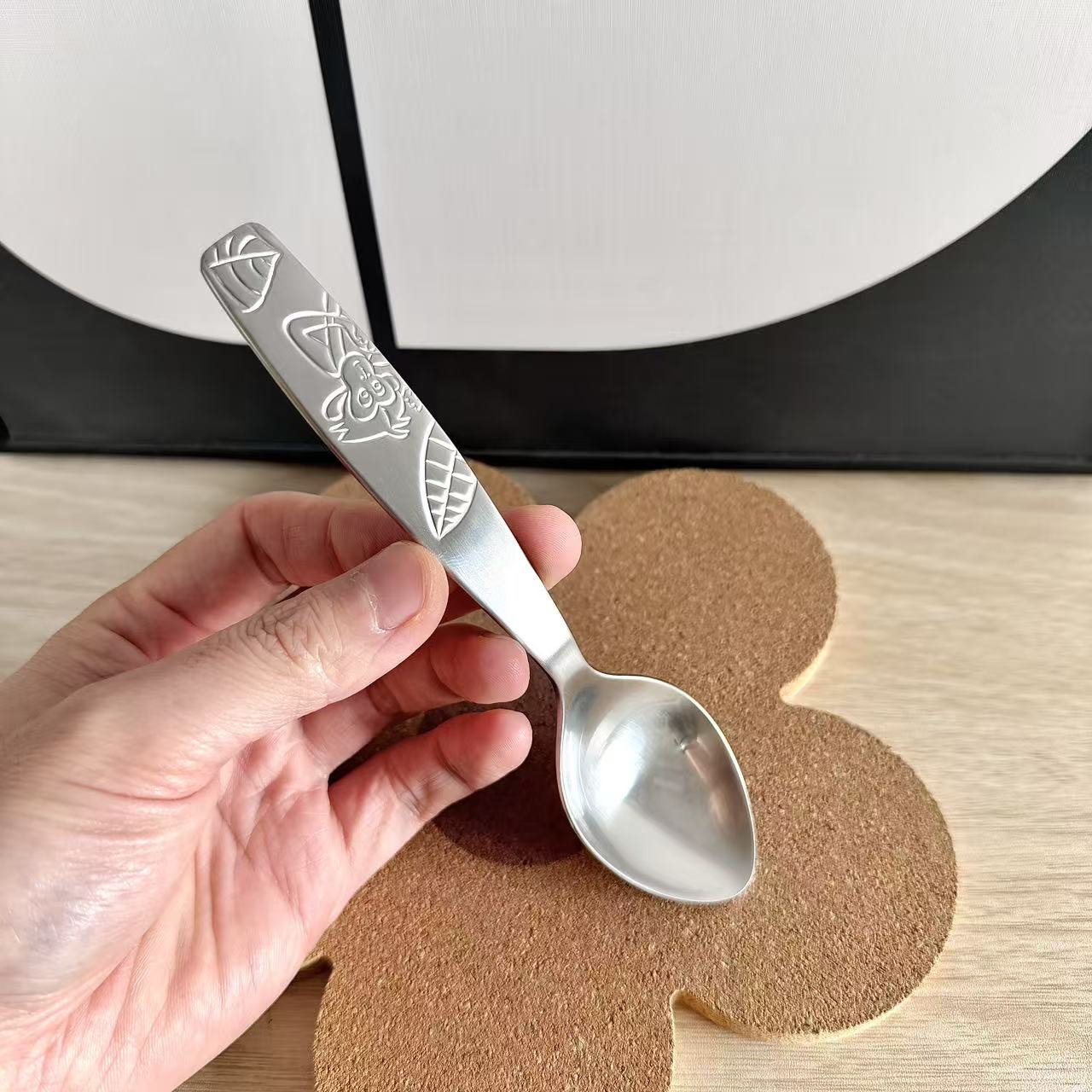 沃格艾乐18/10不锈钢砂光小猴勺吃饭勺长15.5cm宽度3.7cm重约48g