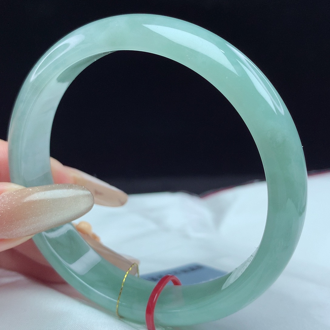 翡翠手镯未镶嵌56圈0380