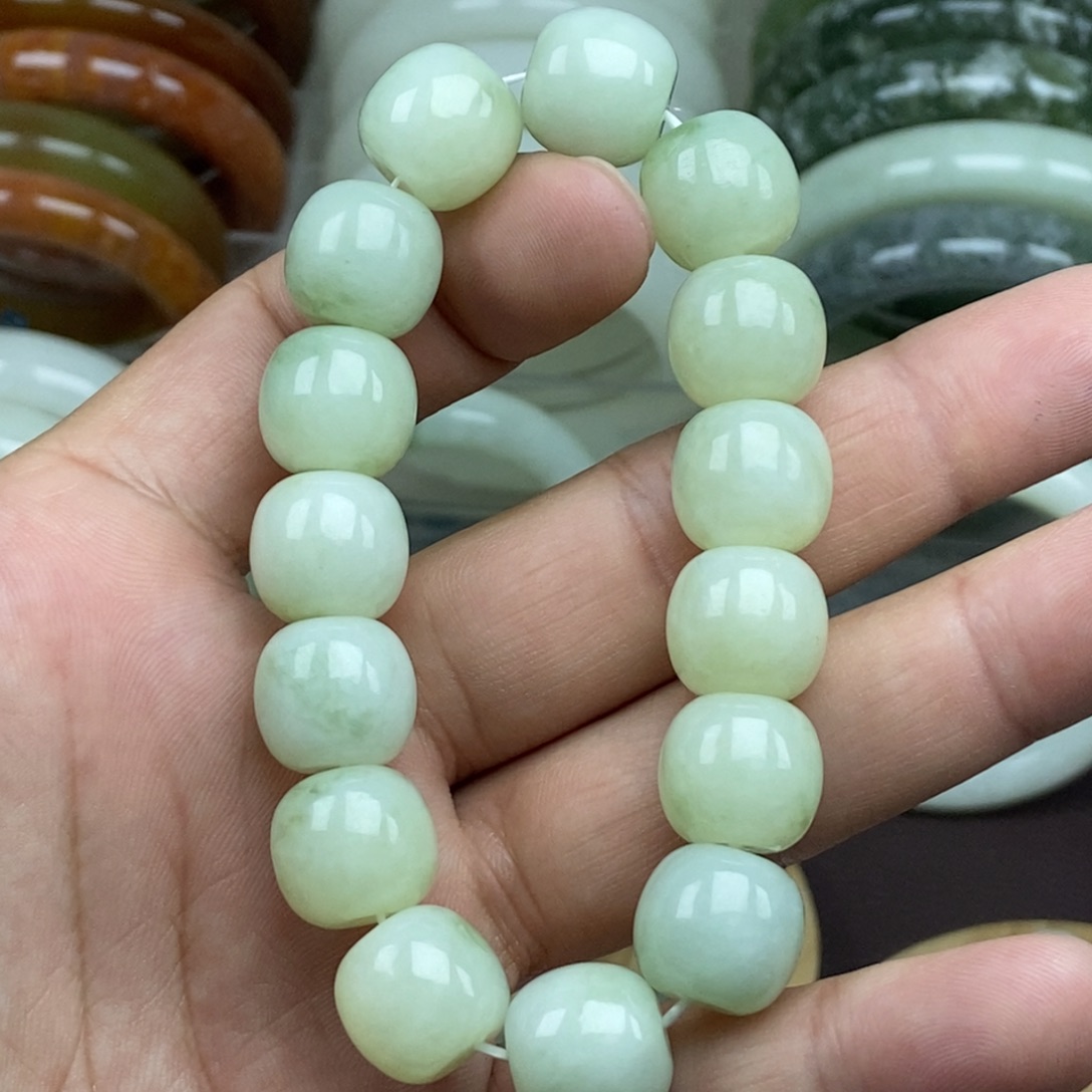 蛇纹石玉未镶嵌手链