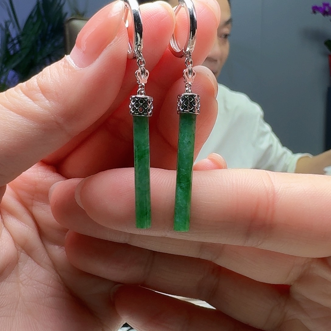 翡翠银S925镶嵌耳饰天然