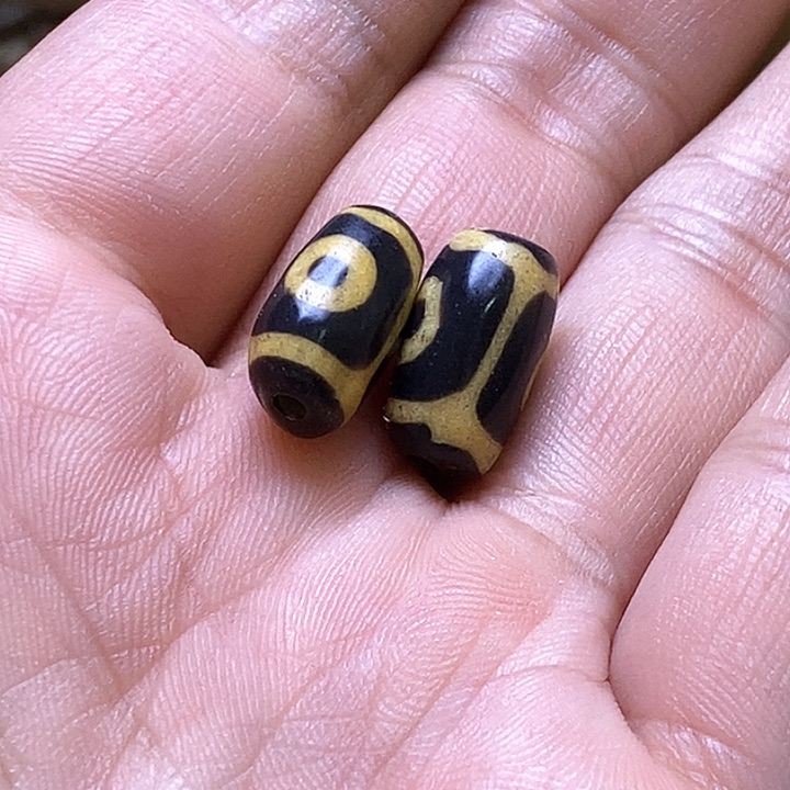 树脂制品忙老料珠老料珠