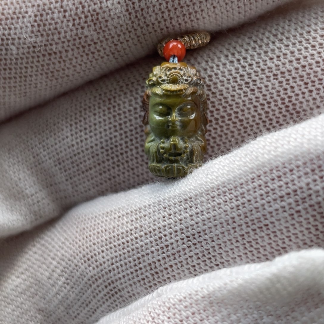 绿松石未镶嵌挂件