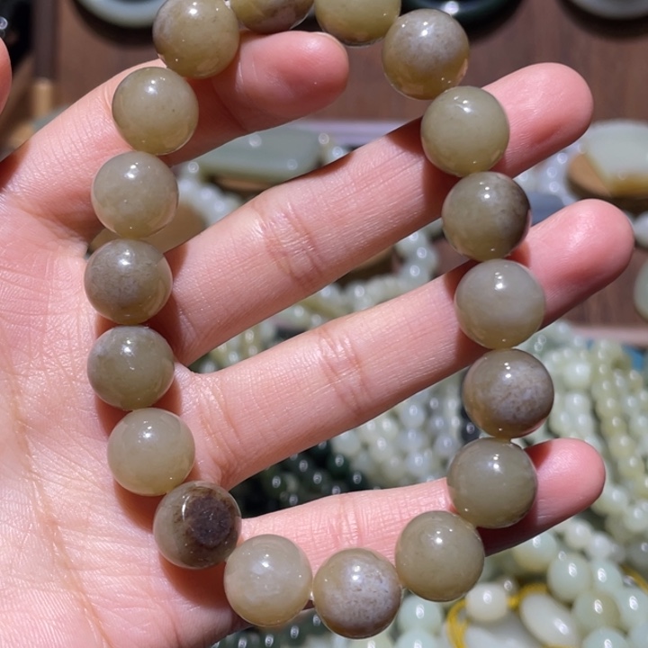 和田玉未镶嵌手链