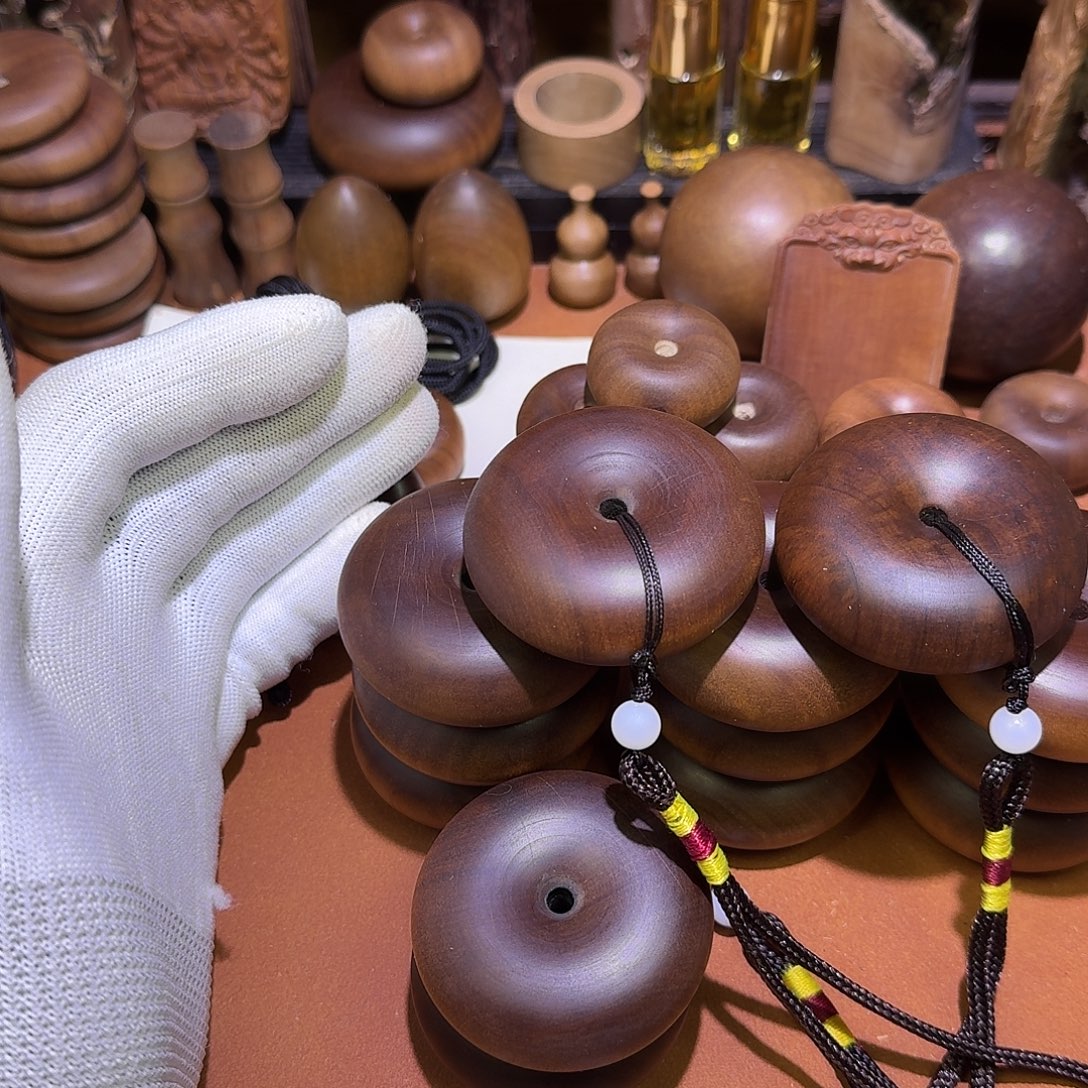 檀香木老山檀黑肉面包圈5×2瑕疵款