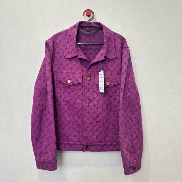 95新 LouisVuitton/路易威登 紫色牛仔外套 尺码：52 20117