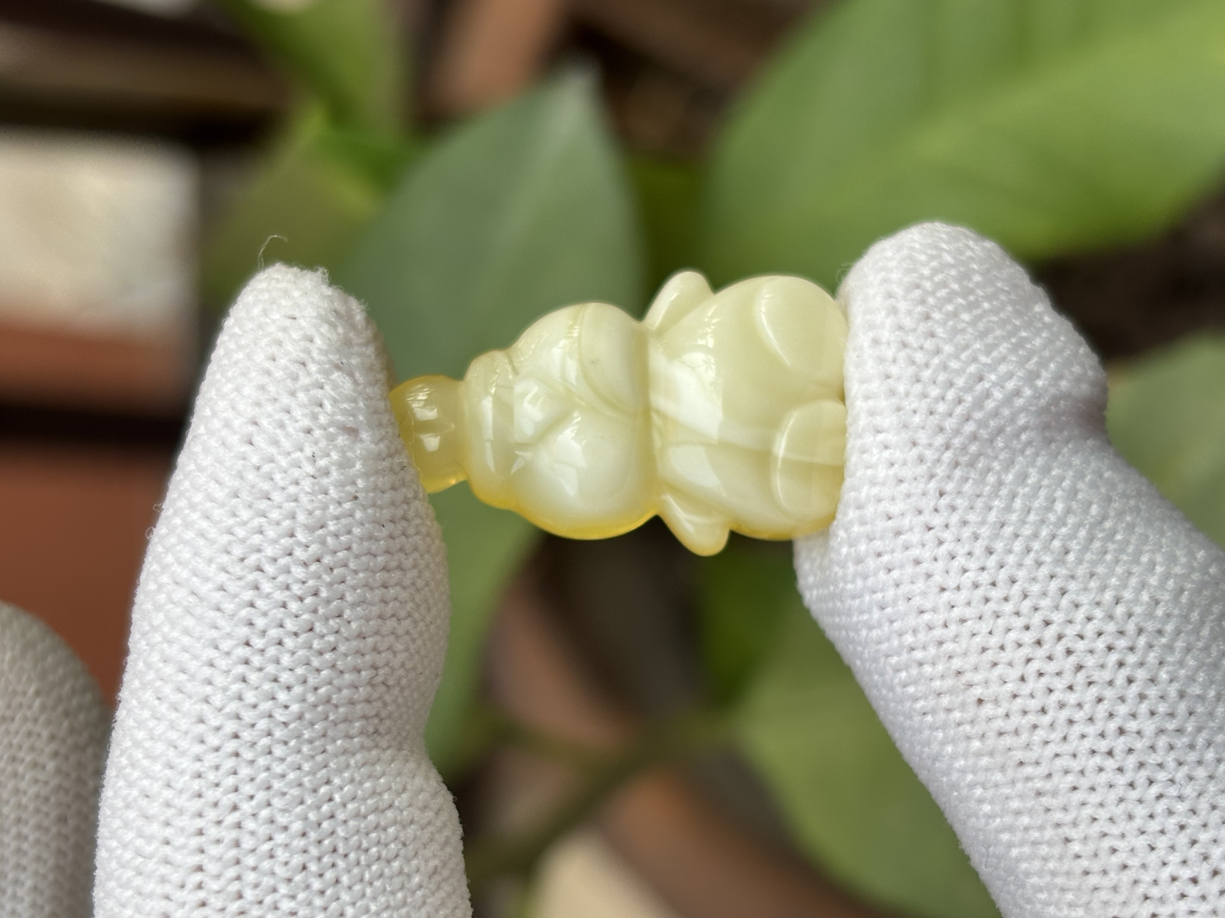 4761天然蜜蜡琥珀兔子配饰15.3x26.4x8.4mm