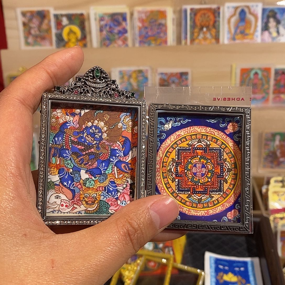 歆***贝吊坠纯手绘唐卡六臂坛城