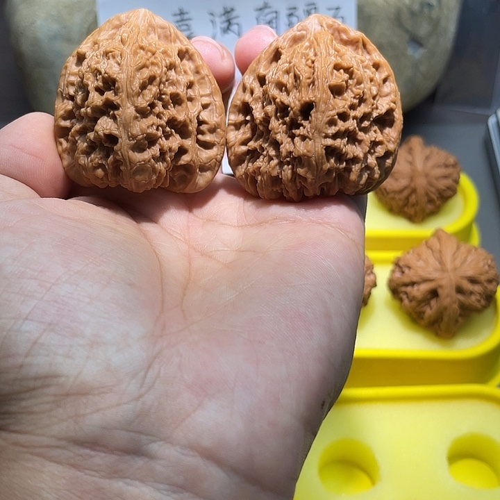 把件文玩核桃33号，44尺全品三角疆