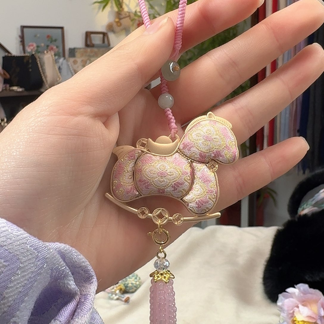 姹***红织绣纯手工手工制作