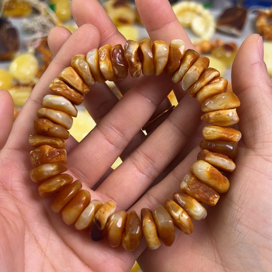 蜜蜡裸石未镶嵌蜜蜡