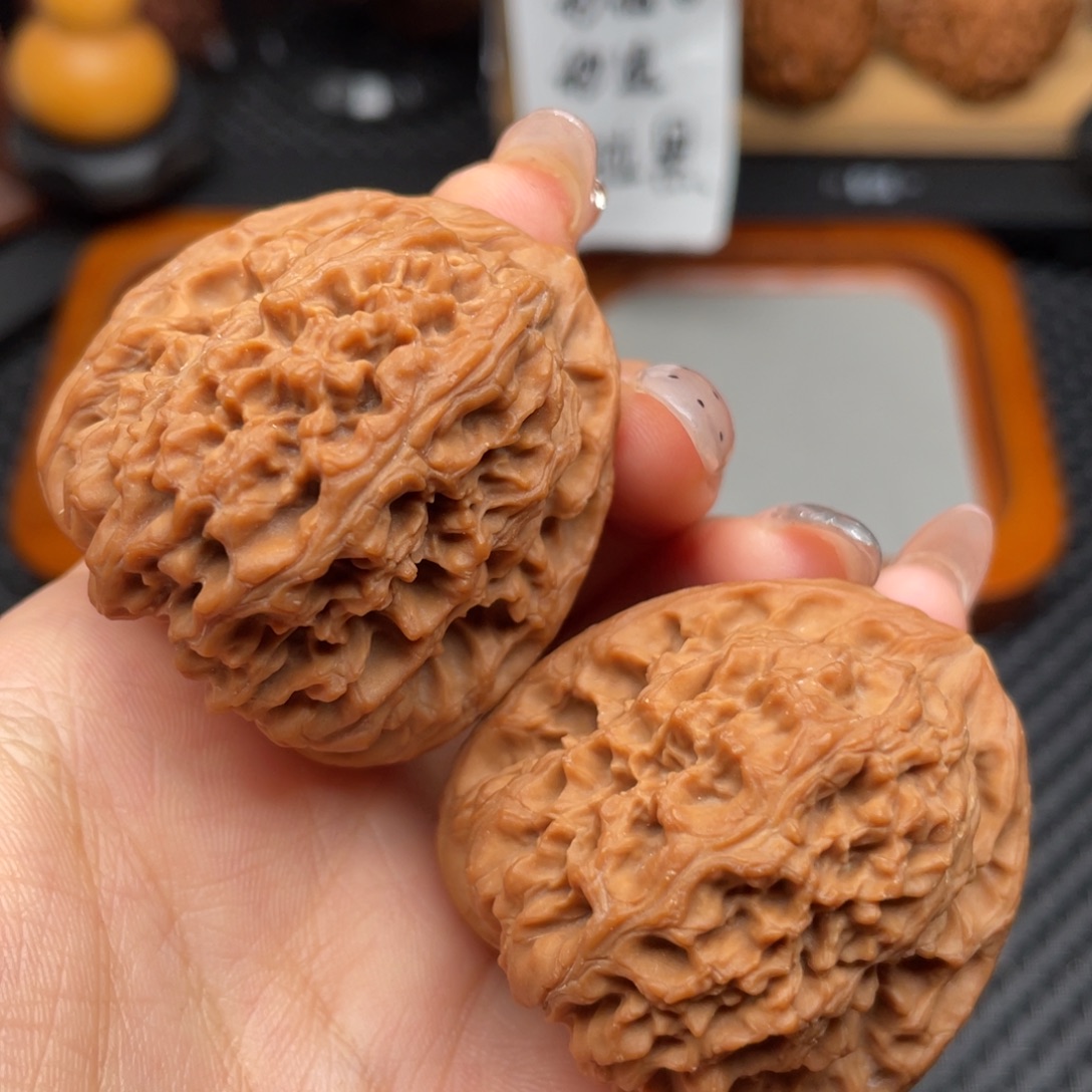 文玩核桃吊坠南疆石全品