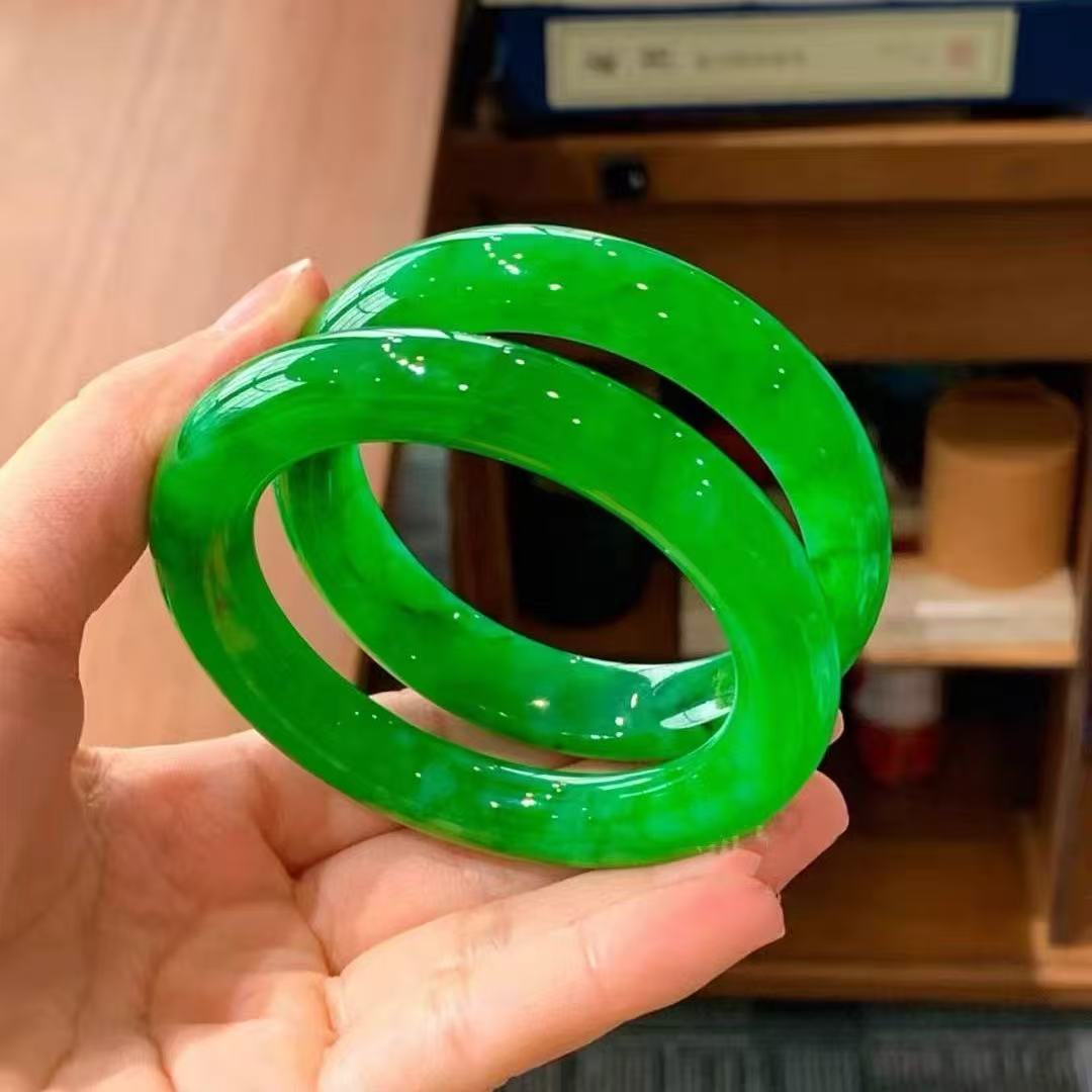  时尚缅风美人翠手镯