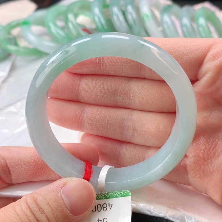 翡翠手镯未镶嵌缅甸A货翡翠手镯