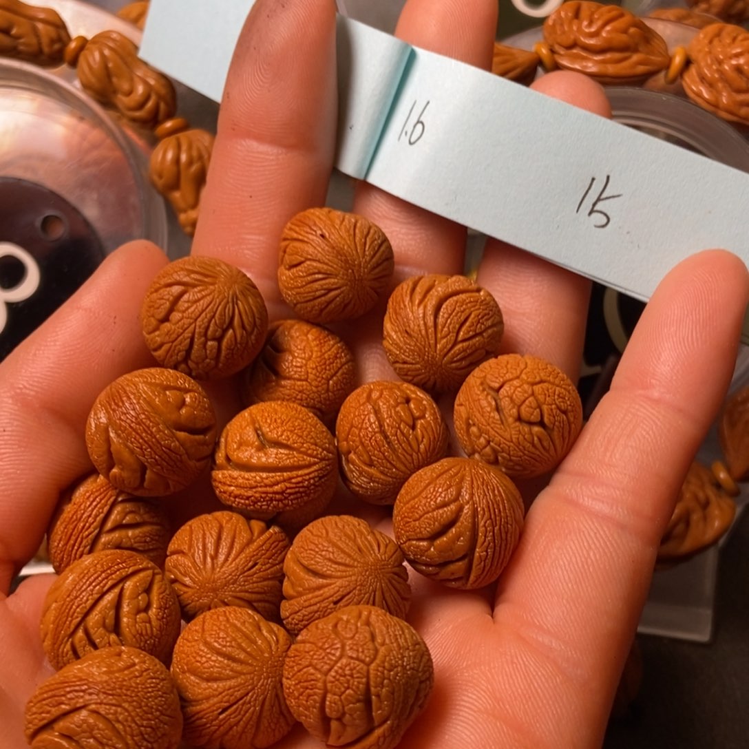 吊坠桃核陕西秦岭山桃核