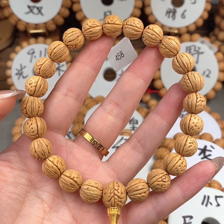 桃核手串金豆11.5宽……