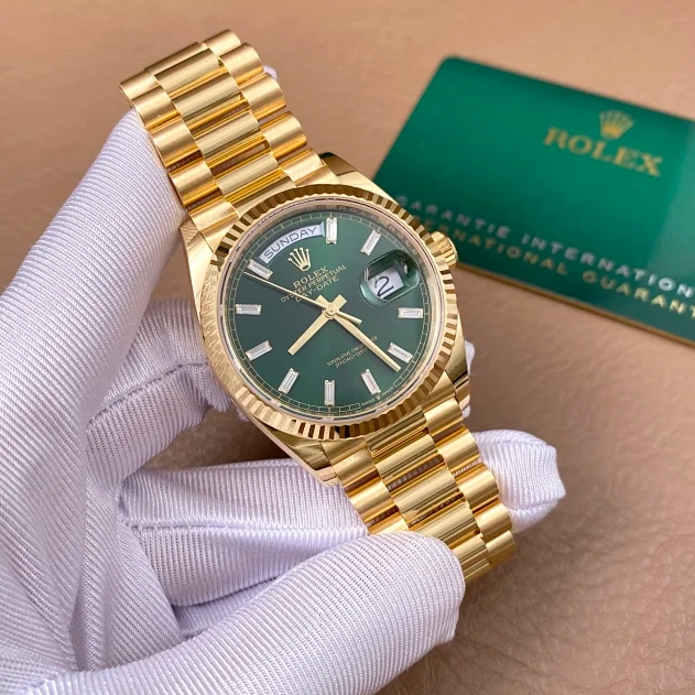 95新 Rolex/劳力士 礼尚128238卡25年劳力士绿冰糖男表292C9