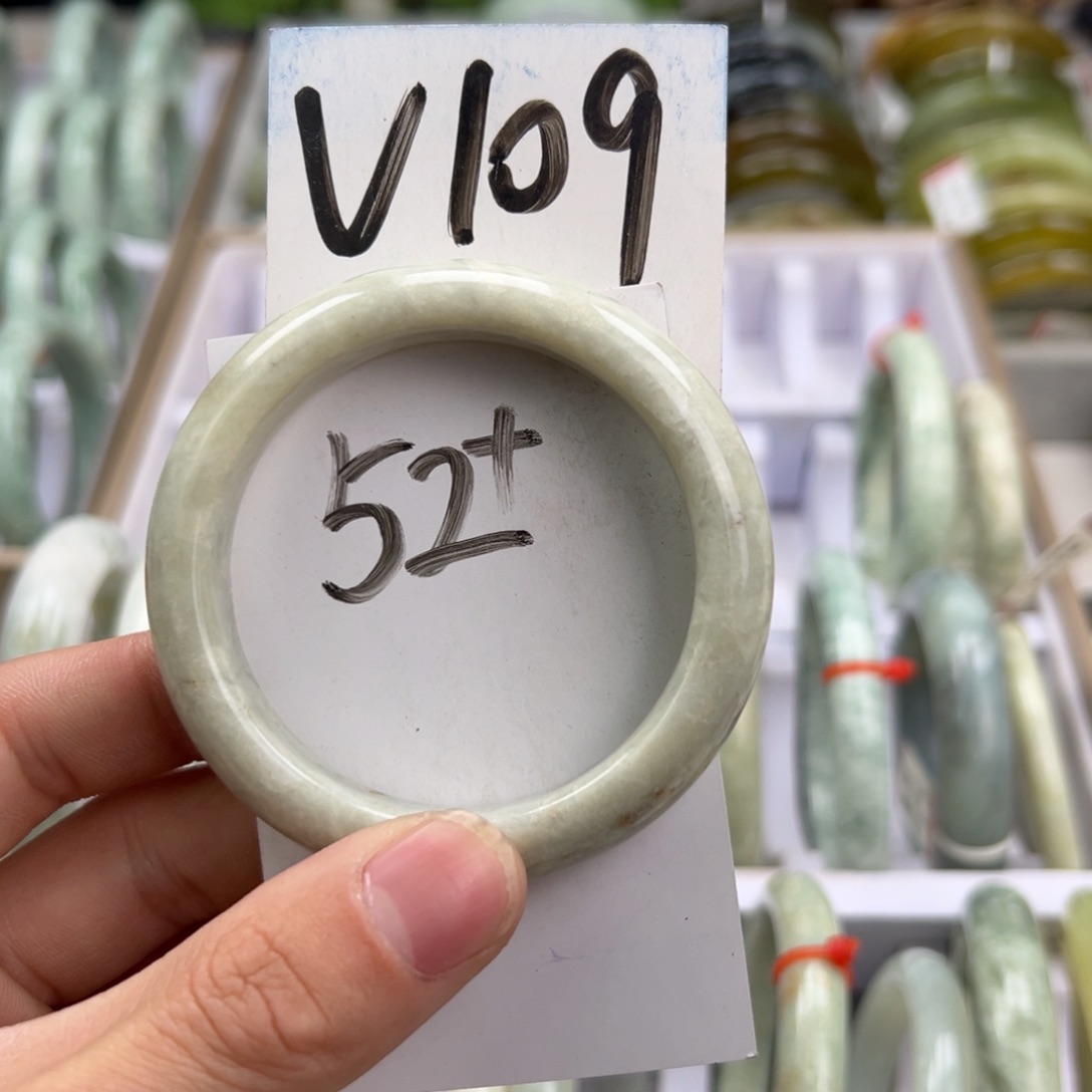 岫玉手镯未镶嵌天然岫玉