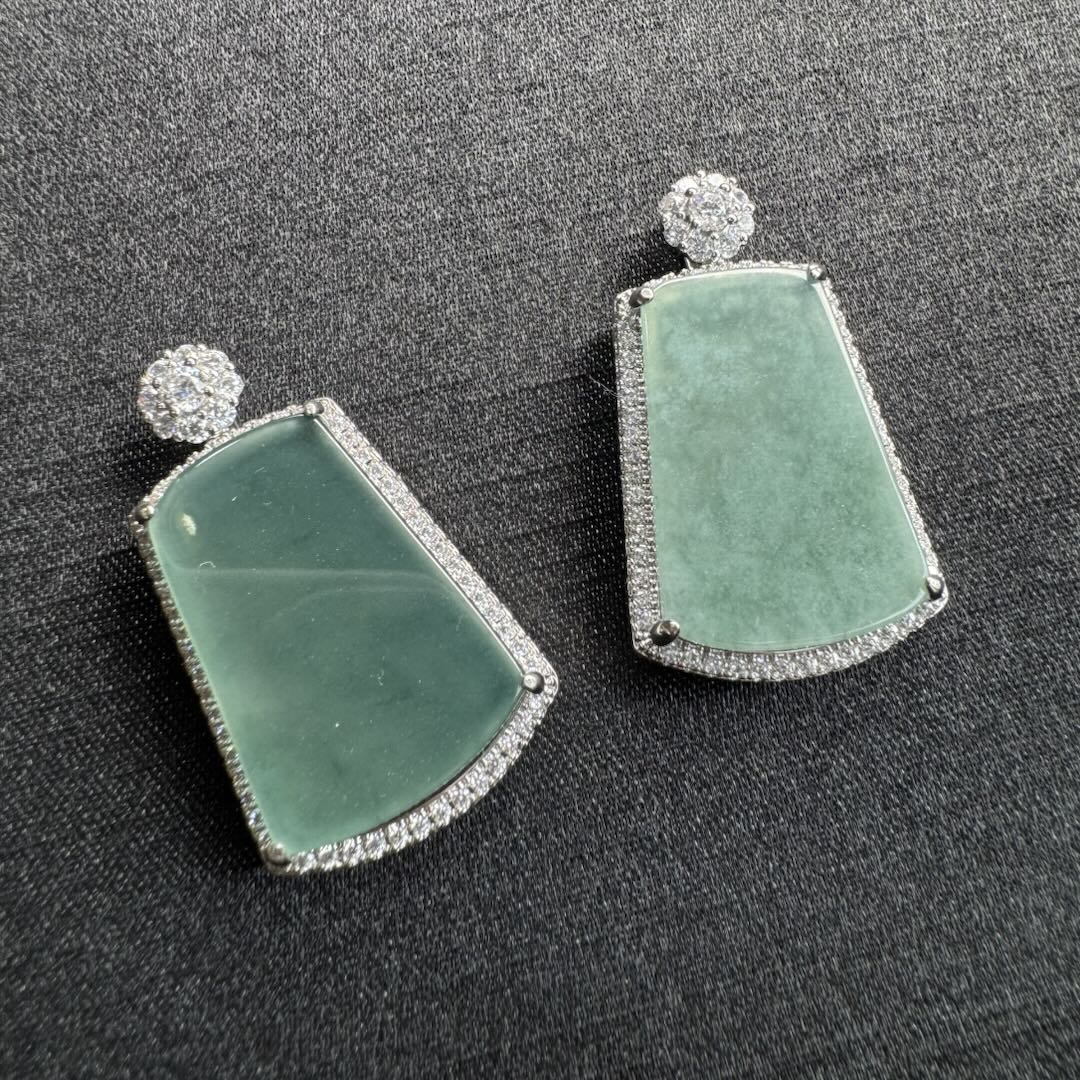 『手镯七仙女』翡翠无事牌吊坠/582307/多样性发一个 W