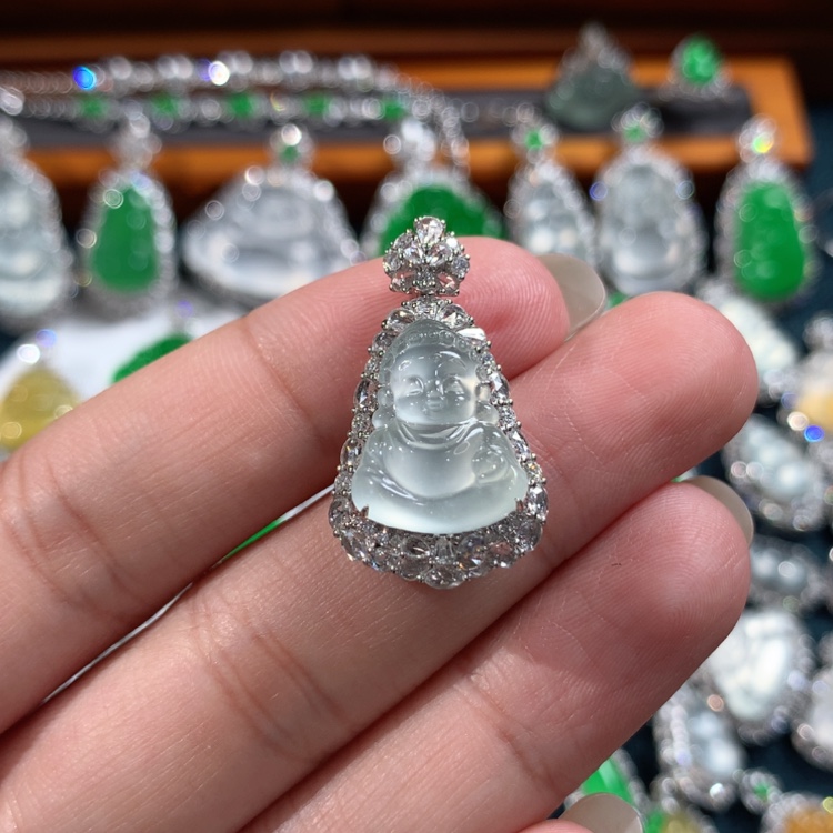 【闪购商品】翡翠颈饰18K金镶嵌宝宝如来