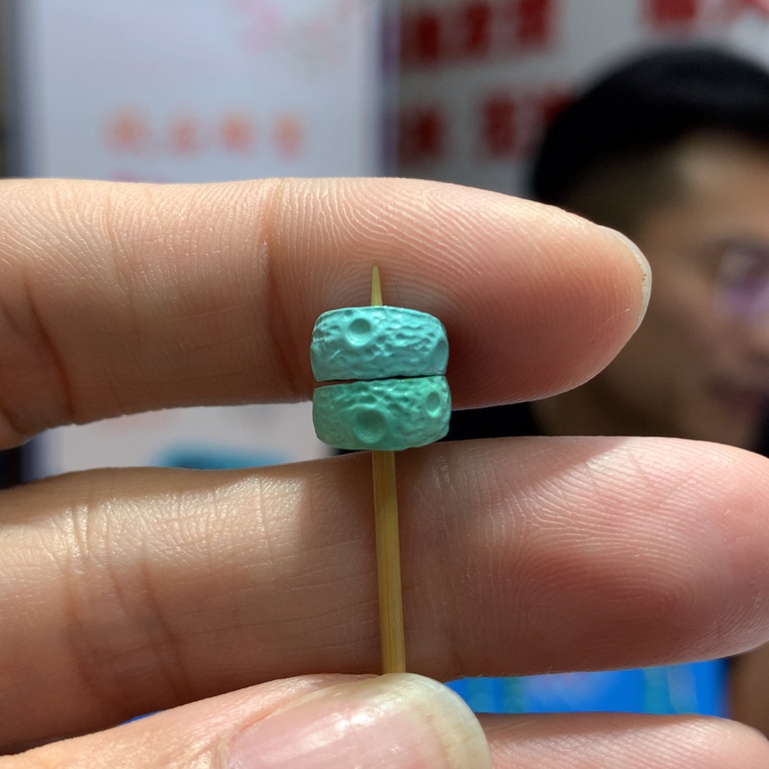 绿松石配饰未镶嵌