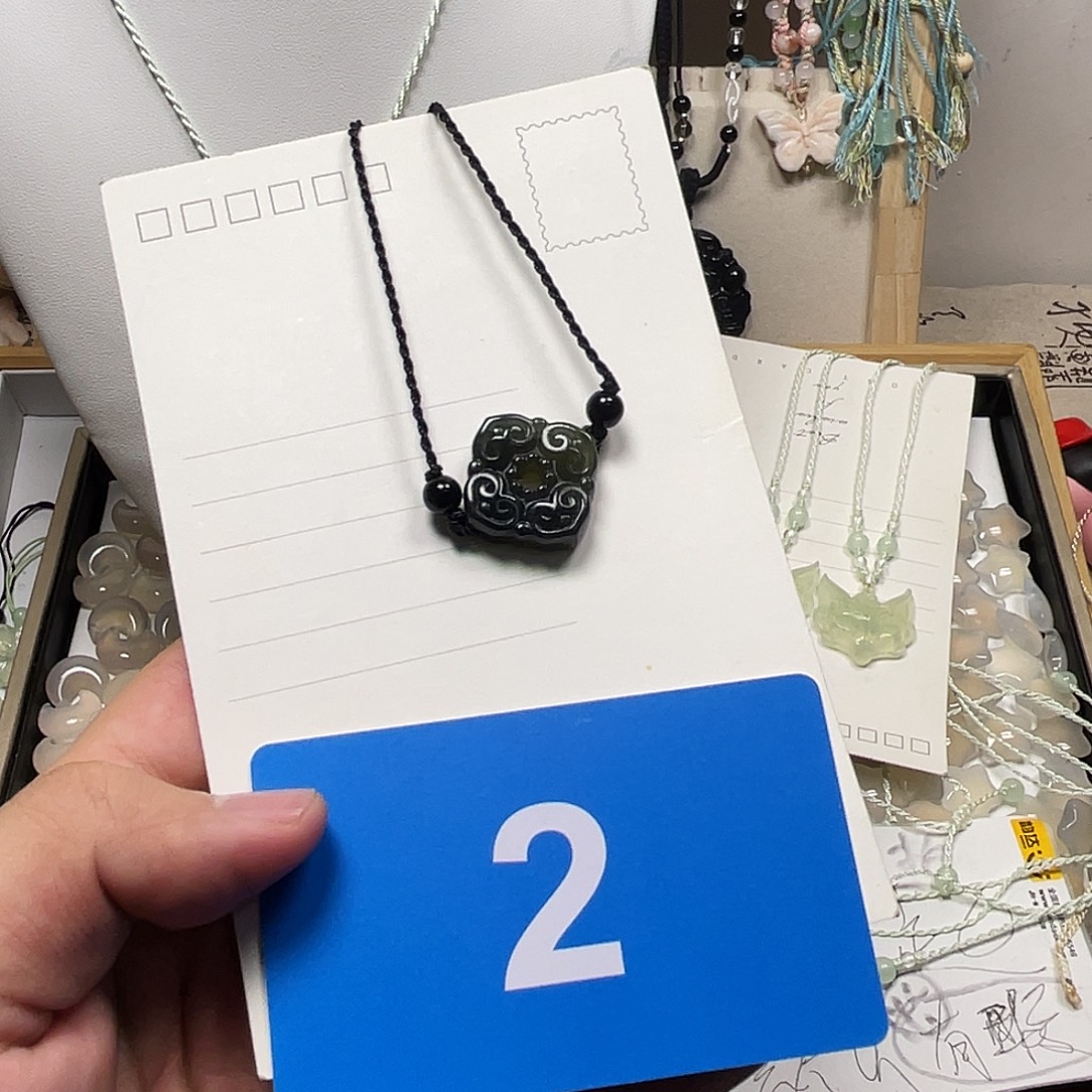 蛇纹石玉合金颈饰