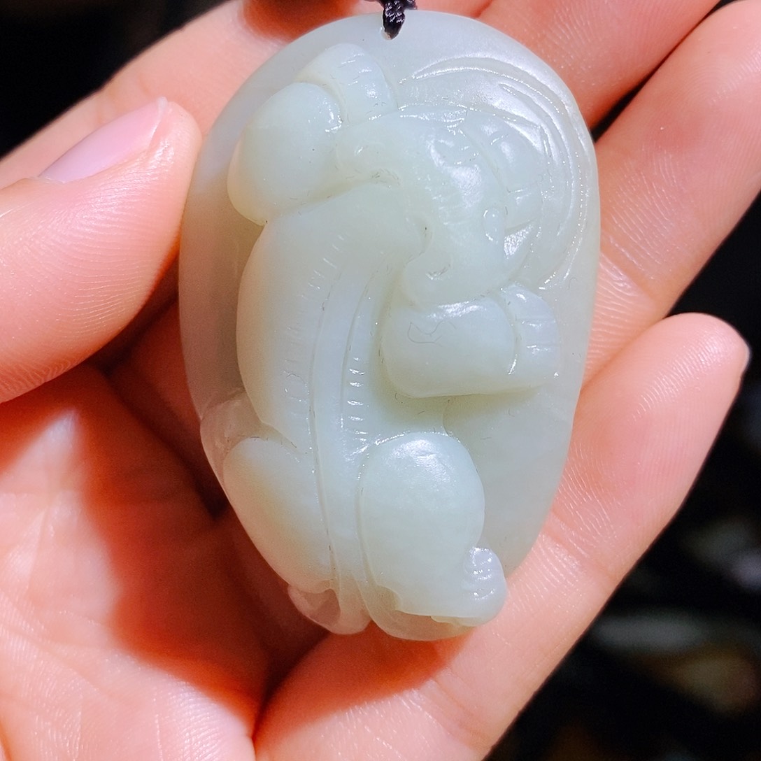 和田玉颈饰未镶嵌