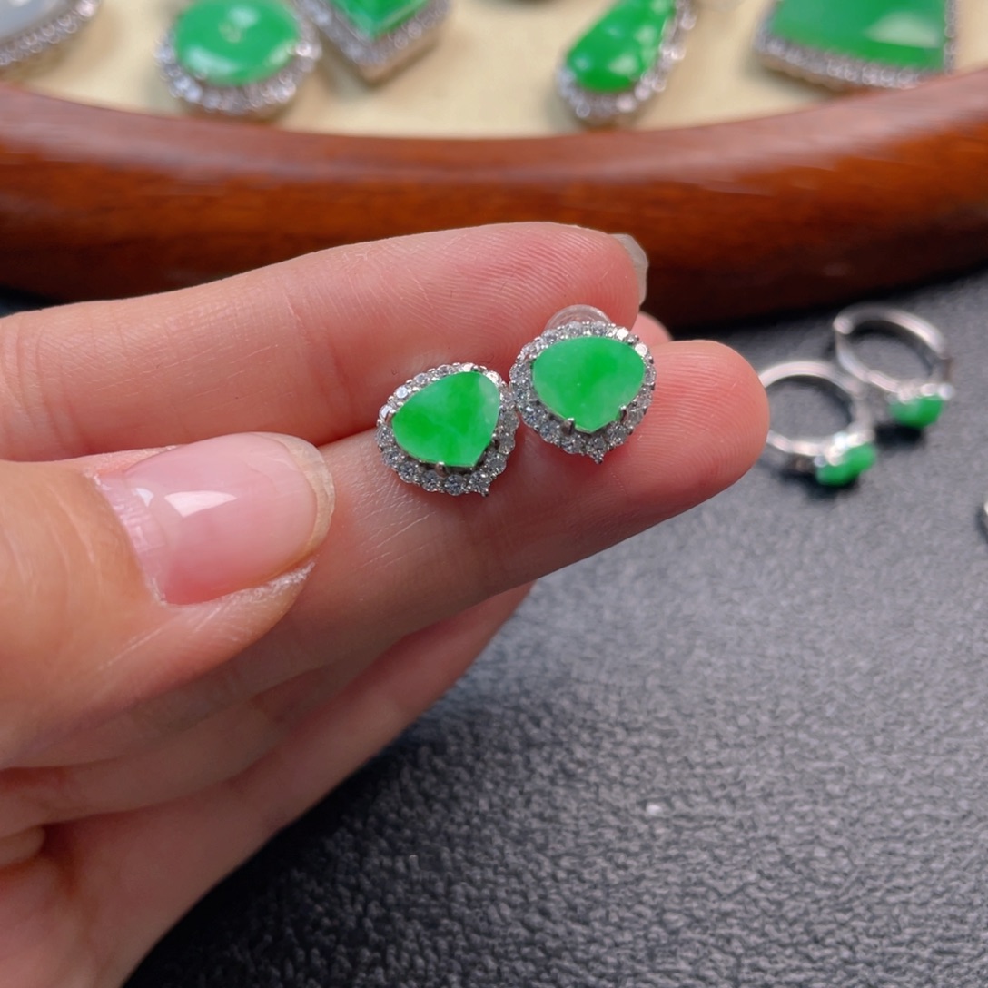 翡翠吊坠(不含链)银S925镶嵌耳钉