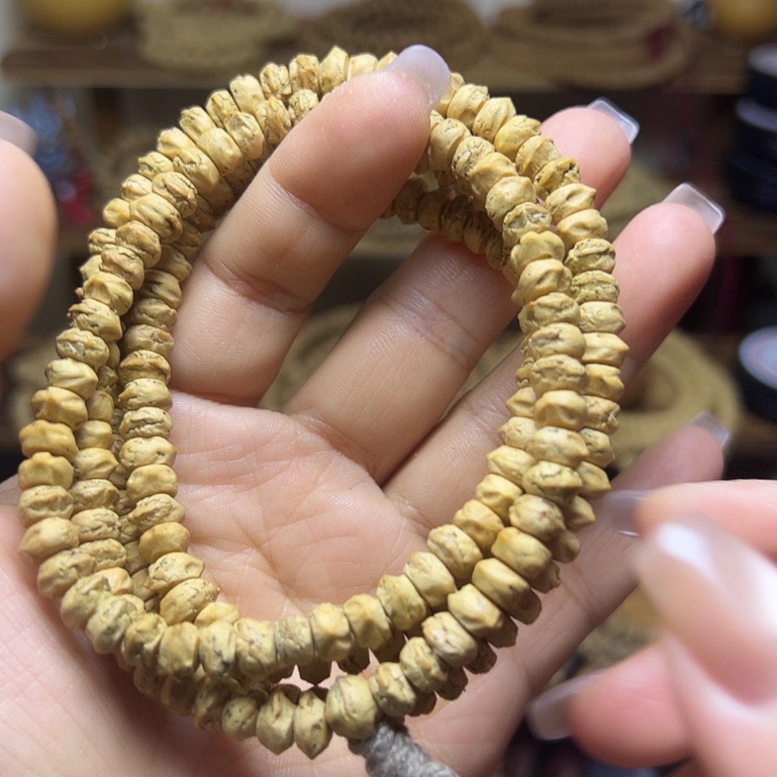 萧***爻吊坠柏香籽/百香籽