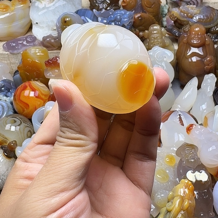 是***呀玛瑙/玉髓未镶嵌饰品