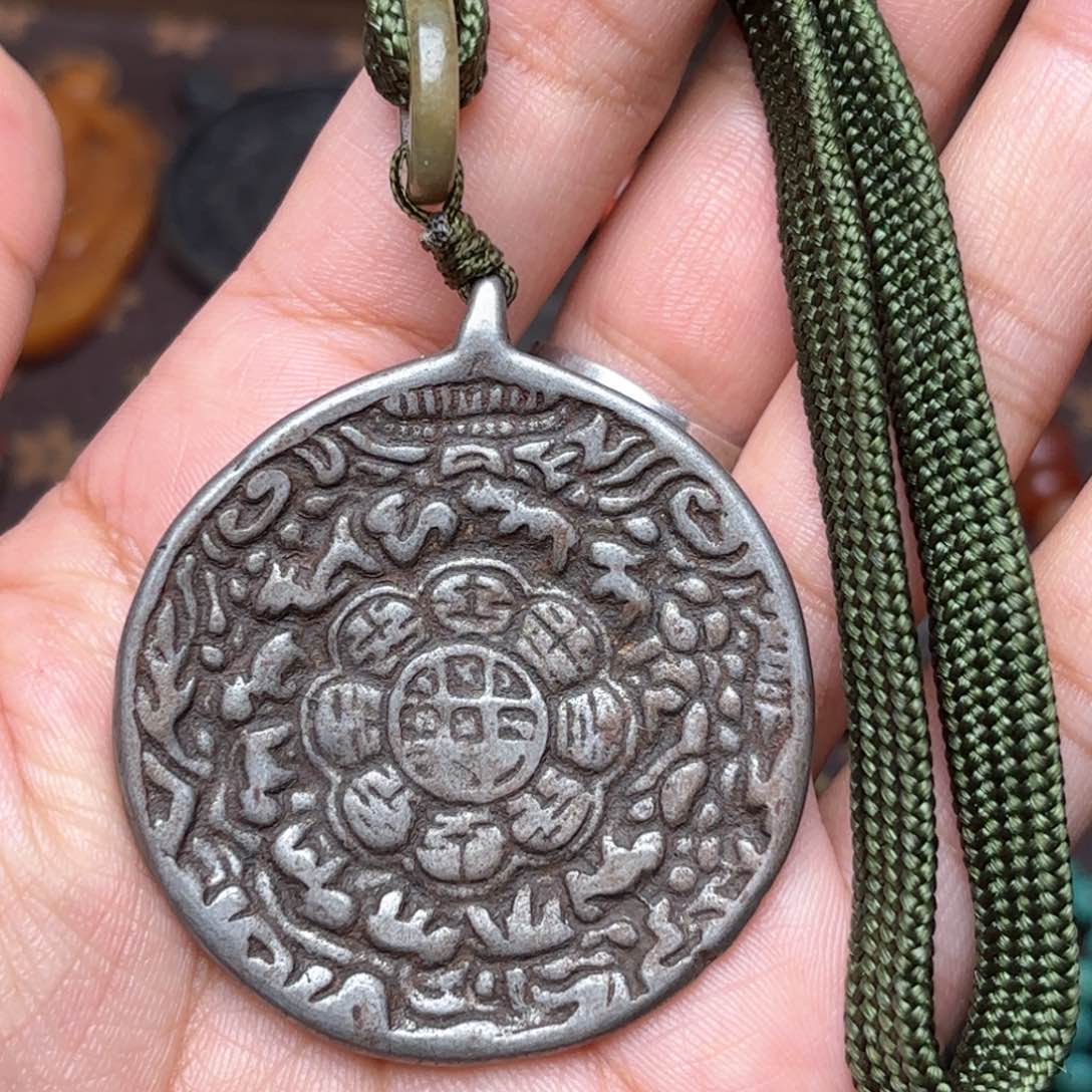 铜星月菩提吊坠项链