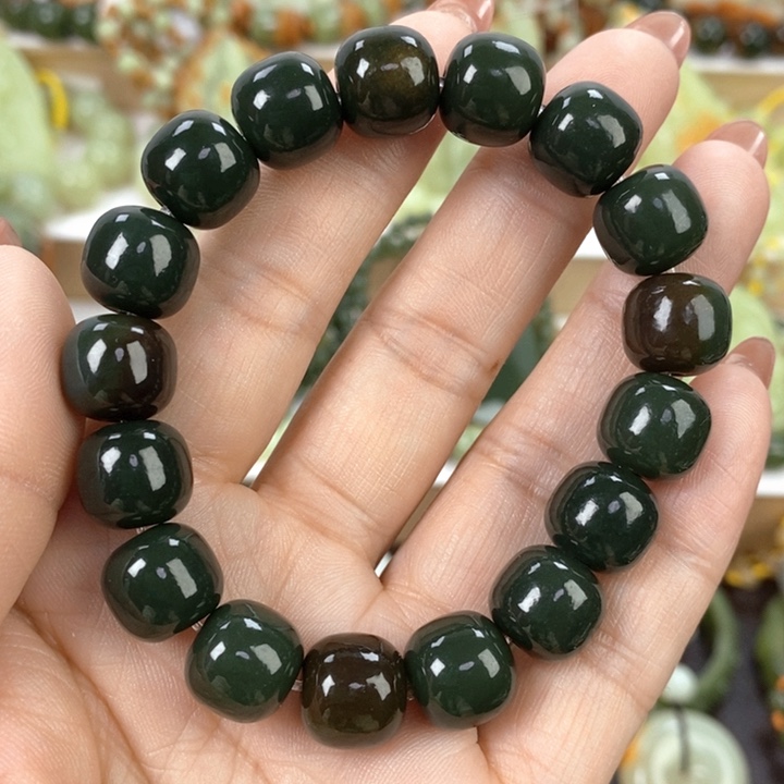 【闪购商品】透闪石质玉手串未镶嵌