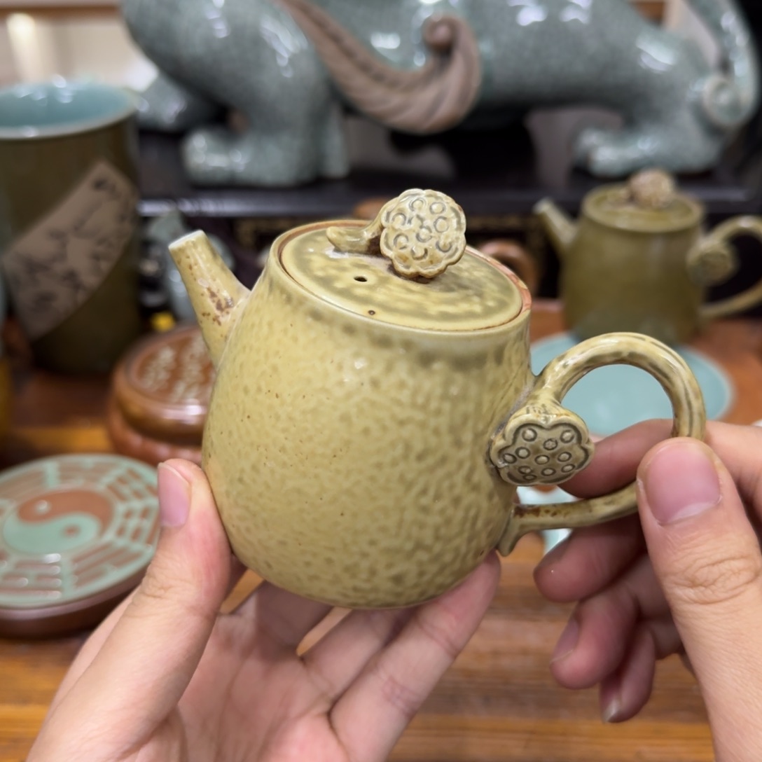 龙泉青瓷茶具微瑕1428