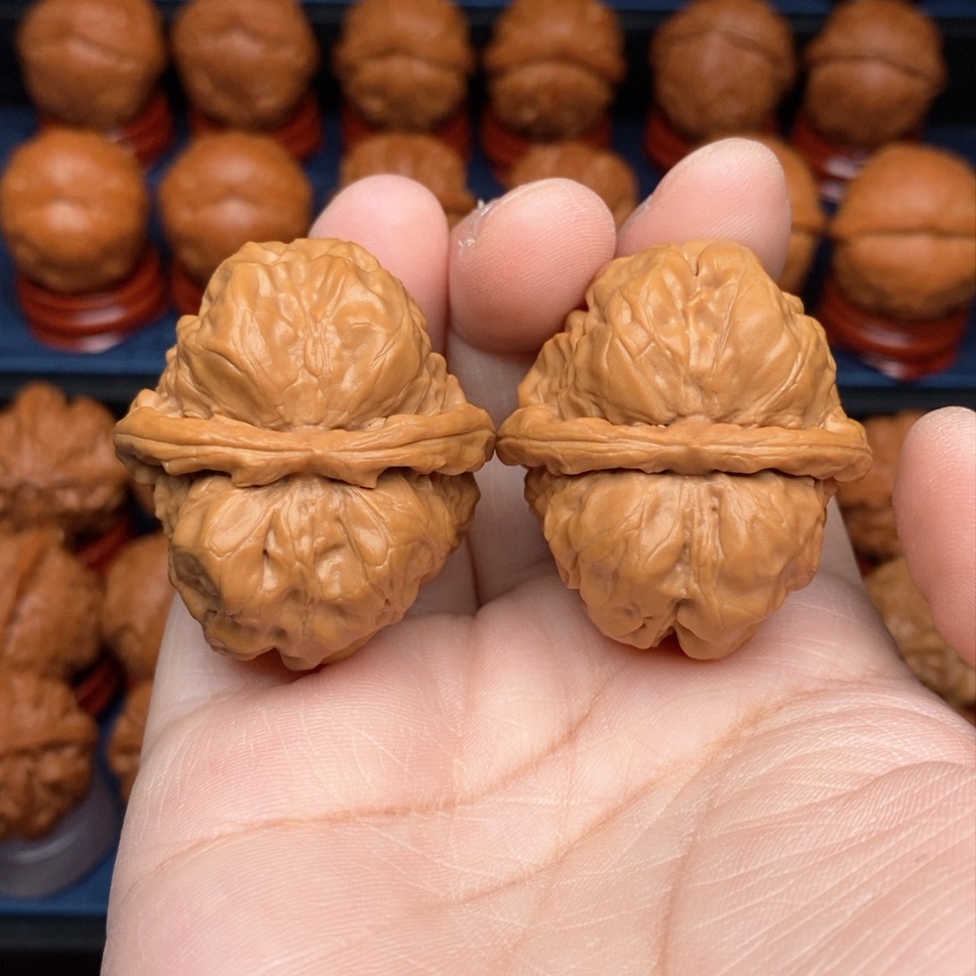 把件文玩核桃手捻蛤蟆头