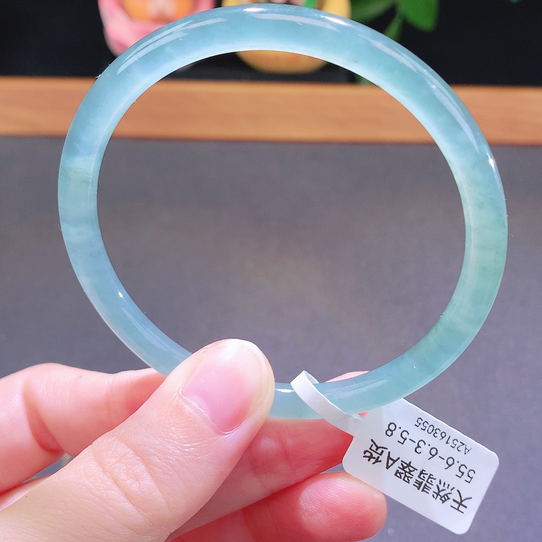 翡翠未镶嵌手镯天然翡翠