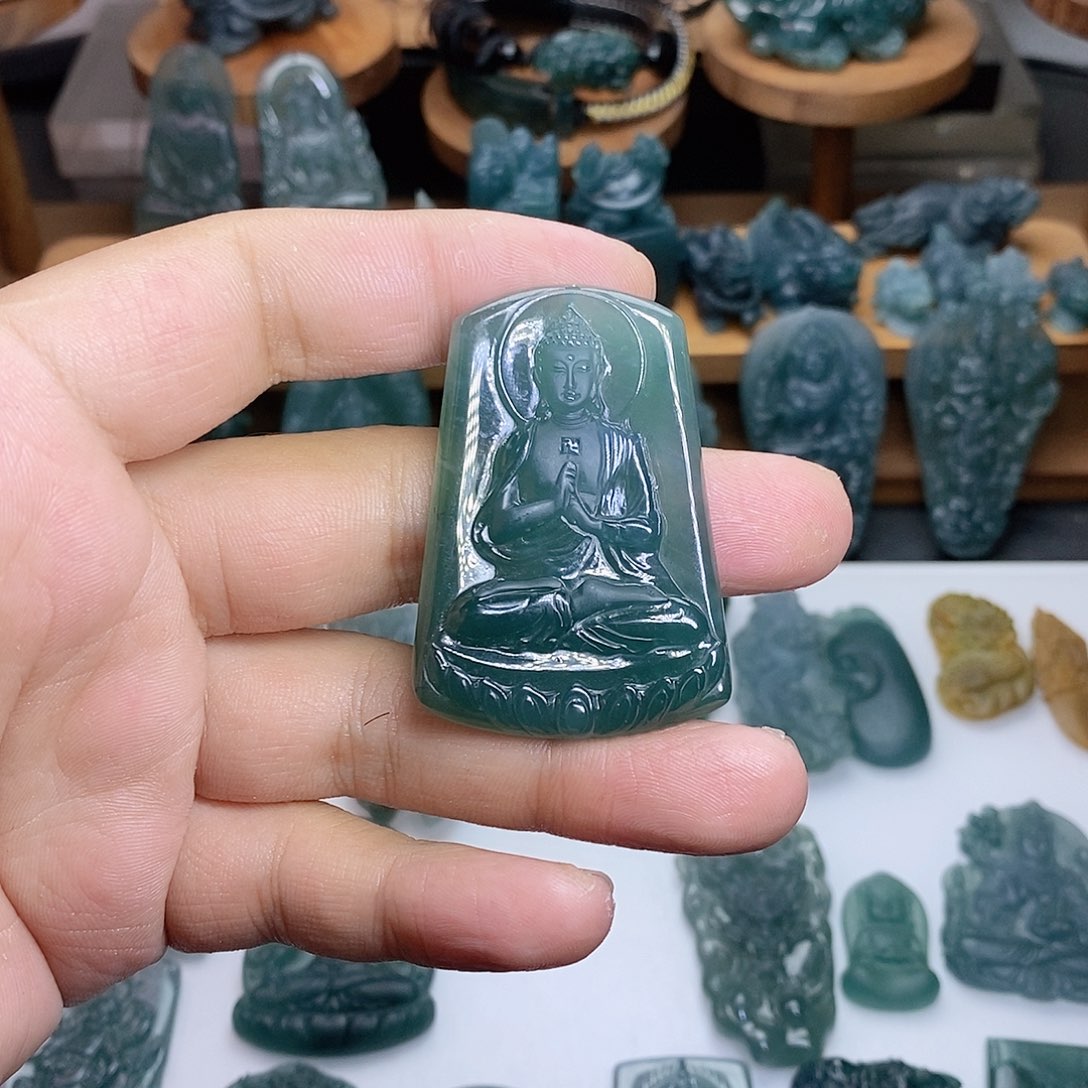 定制翡翠未镶嵌阿米