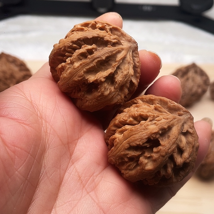 吊坠文玩核桃西瓜灯笼和红红的